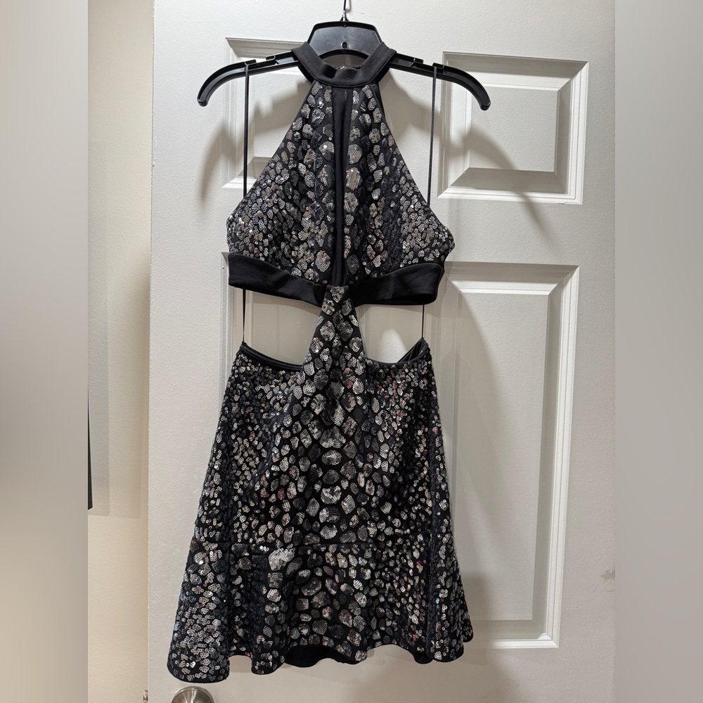 EXPRESS dress size S (fits more like M)